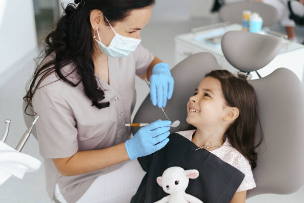 Best Cracked Tooth Emergency Dentist  in Francisville, KY